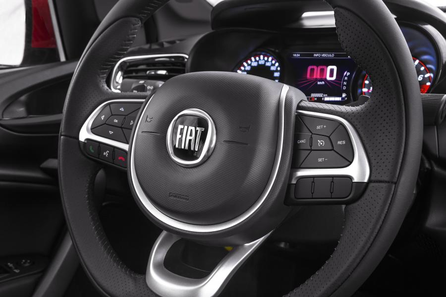 Детали интерьера Fiat Cronos HGT (359) 2019 года  (фото 12 из 40)